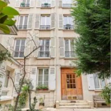 Apartment In The Center Of Paris By Studio Prestige Exterior photo